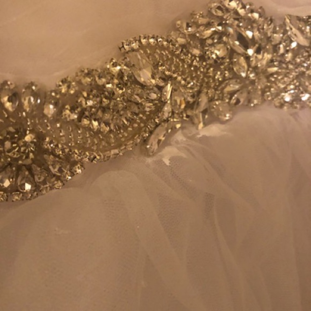 White Mermaid Wedding Bride Dress - Picture 4 of 7